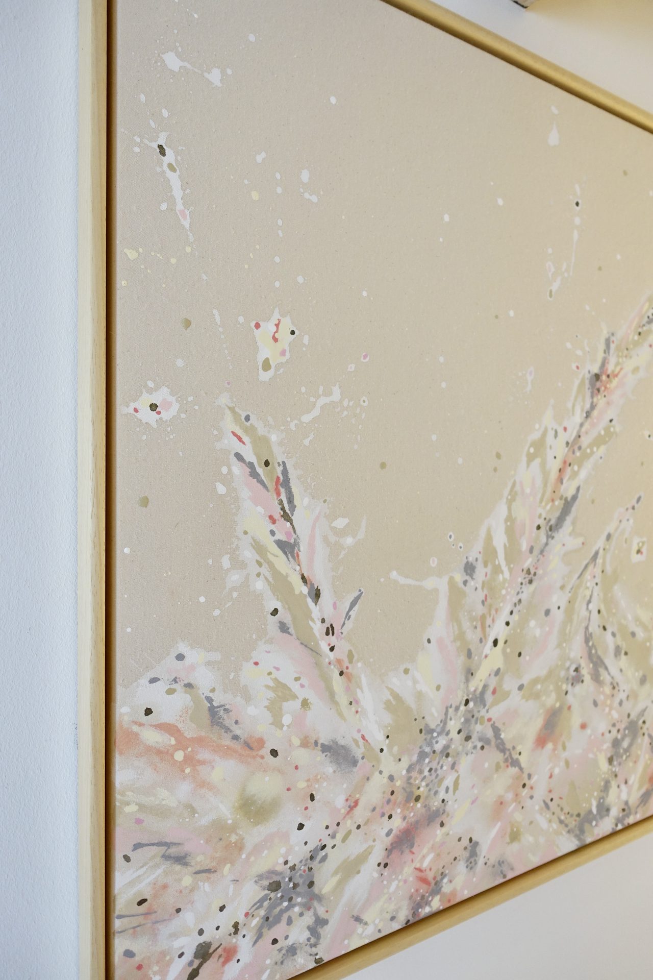 Powder Blush - Detailansicht mit Rahmen links