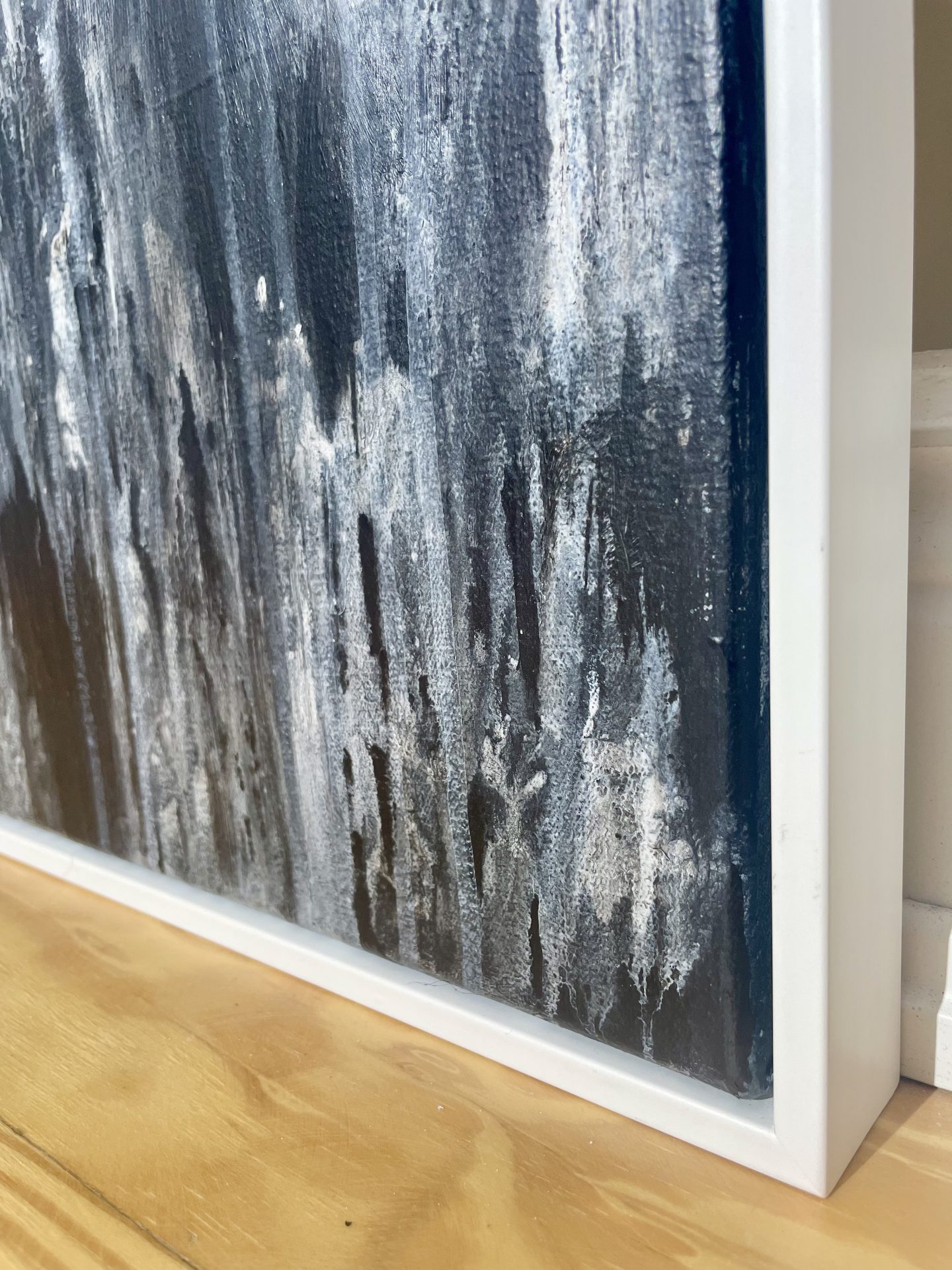 Heartbreaker - Detailansicht mit Rahmen Ecke