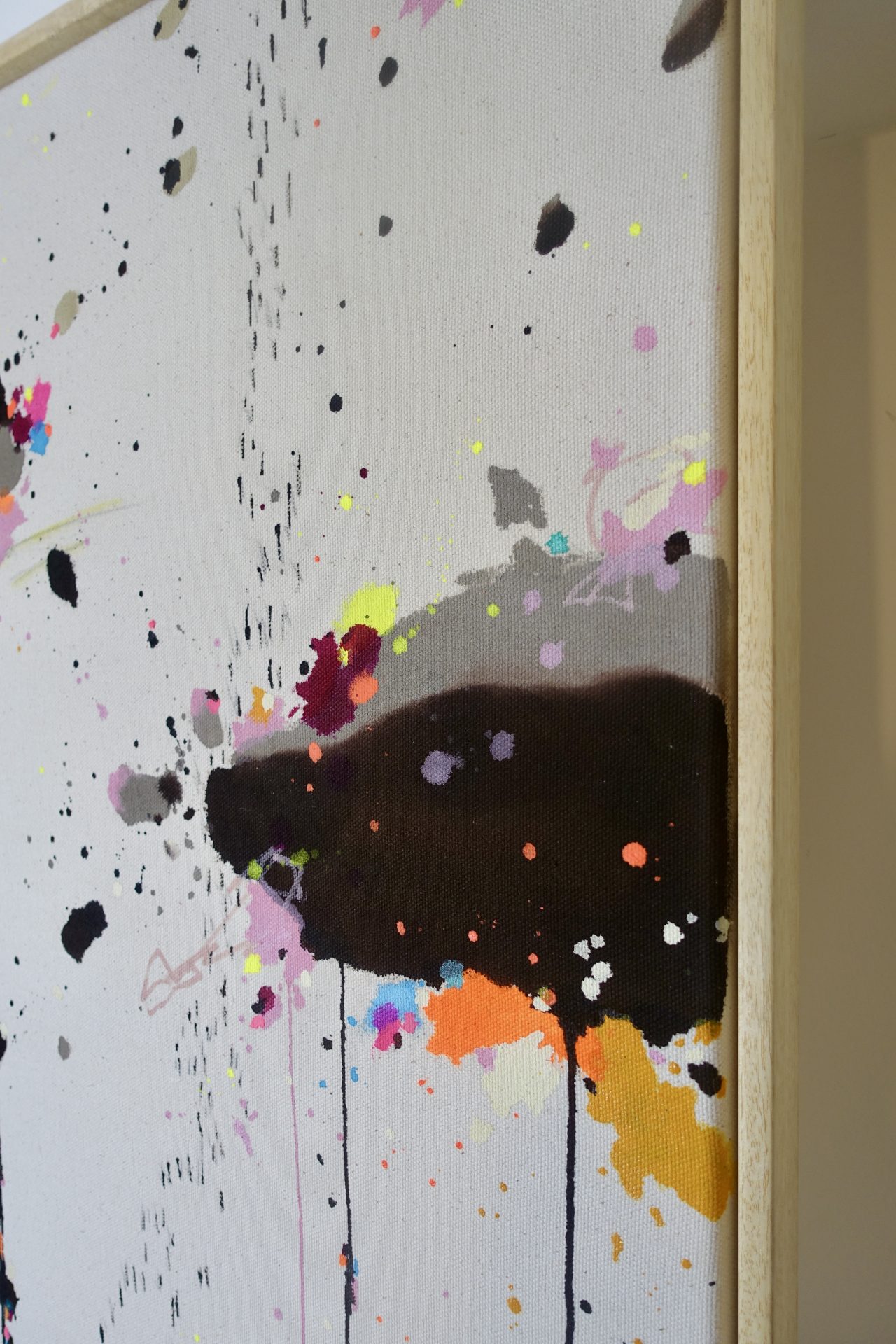 The Hangout - Detailansicht mit Rahmen rechts