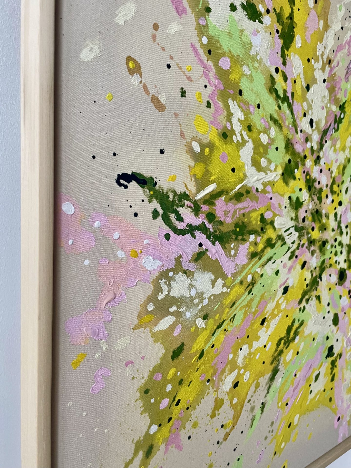 Peace Please - Detailansicht mit Rahmen links